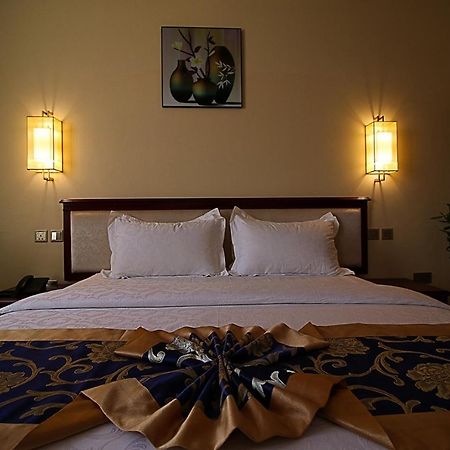 Farah Hotel Apartment Mascate Extérieur photo